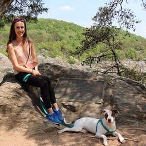 Meet your Posher, Laura